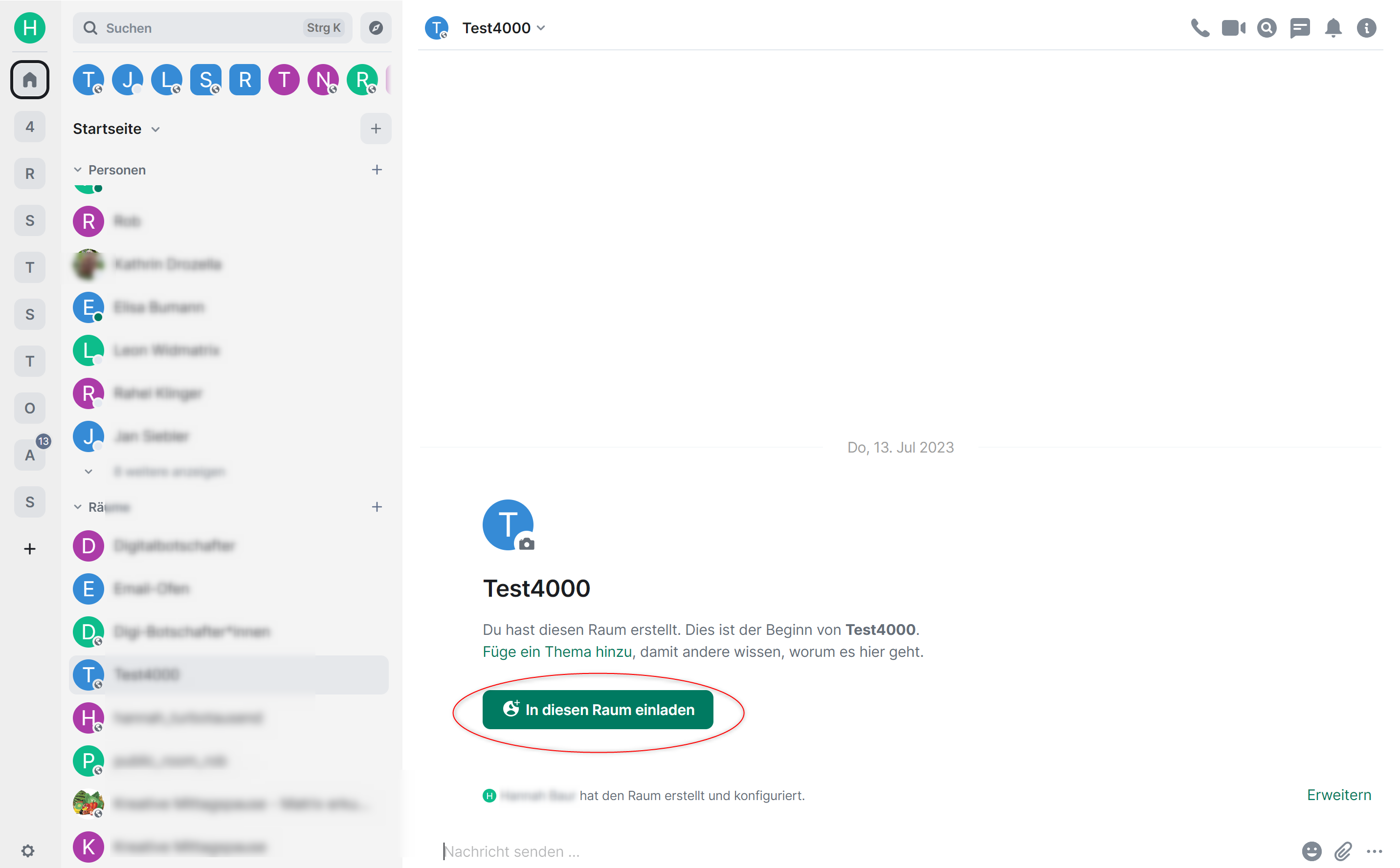 Screenshot: Neu erstellter Raum. Chatfenster mit Beispielnamen "Test40000" und Infotext: Du hast diesen Raum erstellt. Dies ist der Beginn von Test4000. Füge ein Thema hinzu (mit Link versehen), damit andere wissen, worum es hier geht." Hervorgehobener, grün hinterlegter "In diesen Raum einladen"-Button.